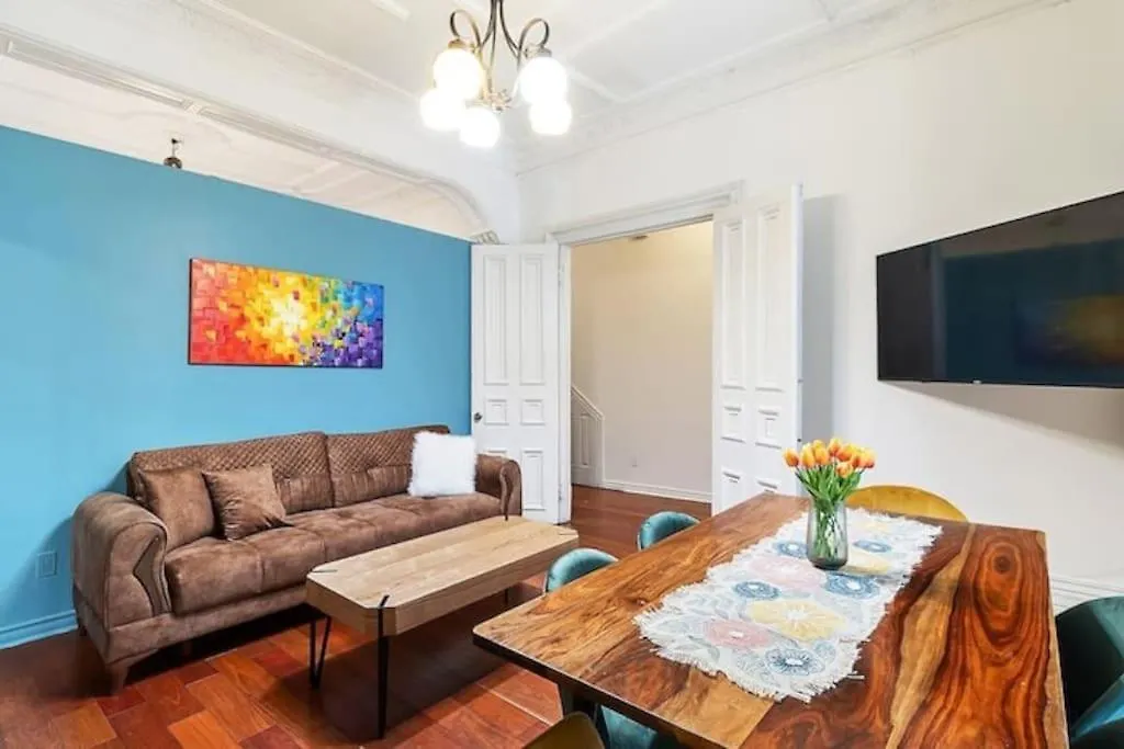 3Bedr Montreal Dt Free Parking Villa 0*,